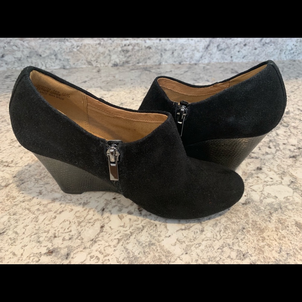 Clarks Artisan suede wedge booties